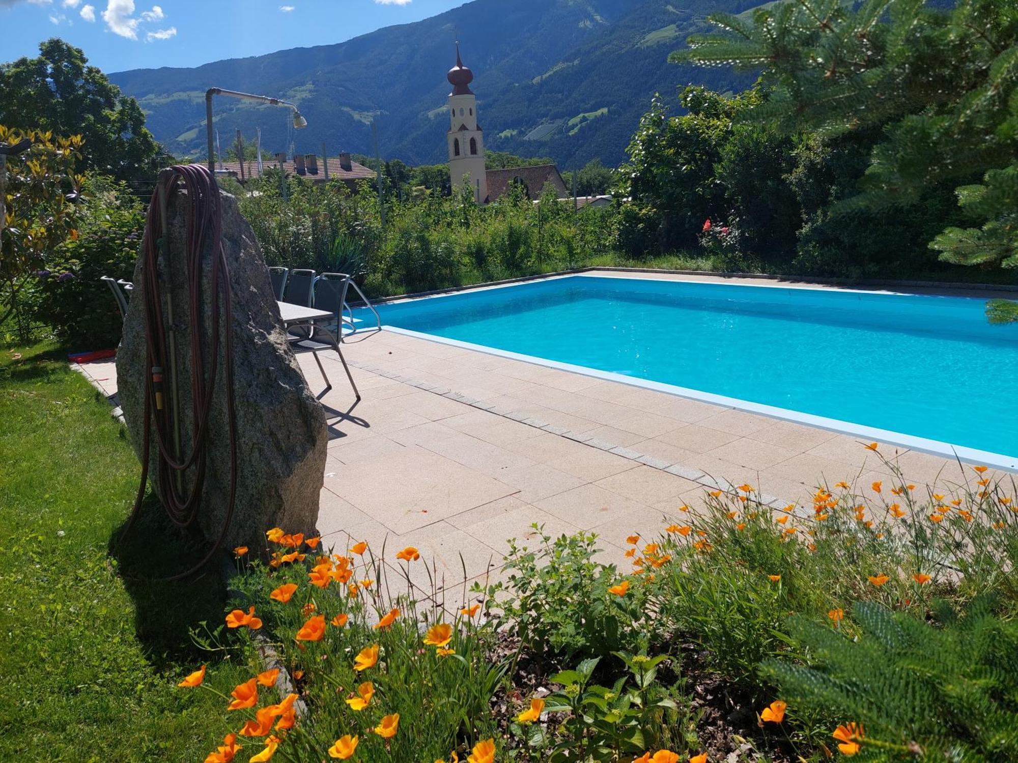 Garni Unterwegguetl Bed & Breakfast Naturns Exterior photo